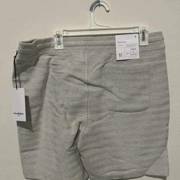 Men's knit shorts size Medium, Large - Picture 2 of 2